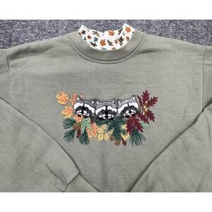 Artisans Raccoon Embroidered Sweater Green Sz S Grandma Vtg USA Fall Leaves